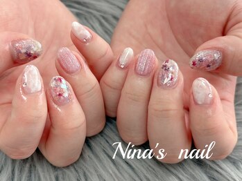 ニナズネイル(Nina's Nail)/押し花キラキラネイル