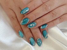 オルル ネイルアトリエ(Olu'lu nailatelier)/マグネットネイル　ミラーアート