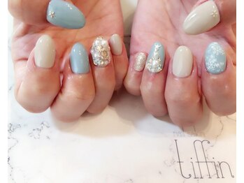 ネイルサロン ティフィン(tiffin)/華やかクリスマスネイル