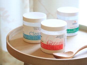 ハヌル(Ha:Neul)/死海のお塩入り足湯