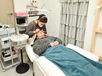 エヌプラスアイラッシュサロン(n plus eyelash salon)の写真