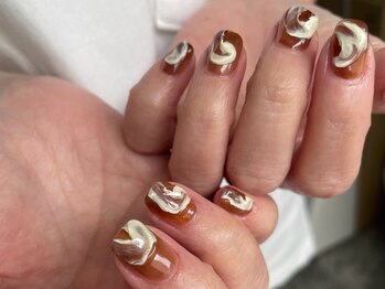 ネイル専門シェアサロンFemme