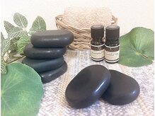ユズノキ(Yuzunoki)の雰囲気（エアコン疲れ・夏の冷えに…遠赤外線ホットストーンケア(+500円)）