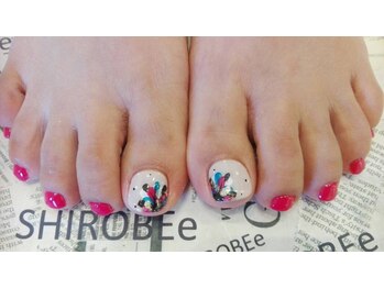 トータルサロン 白べぇーっ プラス/フットネイル☆