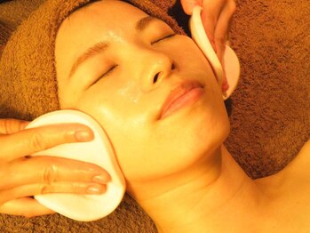 サロンドボーテ イグレック(Salon de beaute Y)/毛穴や頬もキュッとリフトUP