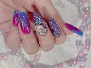 キャッツアイ東京 新宿店(Cat's eye TOKYO)/鮮やかネイル