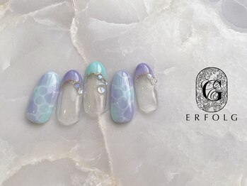 エアフォルク 銀座(ERFOLG)/水面ネイル×フレンチ[銀座]