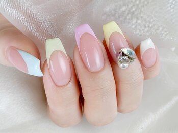 カラフルフレンチネイル