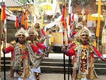 アジアンリラクゼーション ヴィラ 大橋店(asian relaxation villa)/儀式バリス舞踊　文化遺産認定