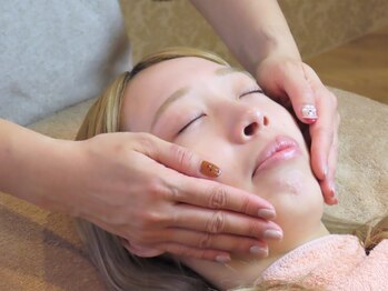 アルメリアリッセ(Armeria lisse)の写真/透明感溢れるお肌に◎夏に受けたダメージを徹底ケア★肌の奥深くにアプローチしお悩みを根本から改善♪