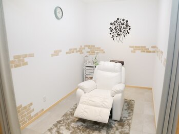 クリスタル マジック アイラッシュ 伊賀店(CRYSTAL MAGIC EYELASH)