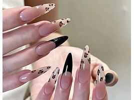 チップヒョウ柄ネイルやり放題