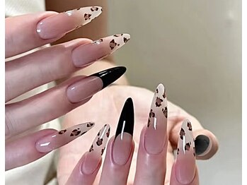 ベストネイル 池袋東口店(Best Nail)/チップヒョウ柄ネイルやり放題