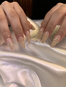 ハニービー(Honey Bee)/nudie beige