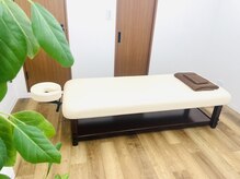 整体×もみほぐし専門店　カラダPRO　自由が丘2号店【7/13 NEW OPEN（予定）】の雰囲気（寝心地にとことんこだわった高級ベットを使用）