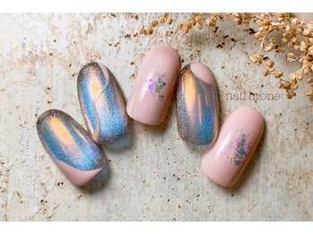ネイルクローネ(nail crone)/マグネットニュアンスネイル