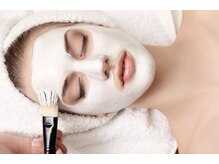 フェイシャルも人気♪小顔・リフトアップ・美白はおまかせ!!
