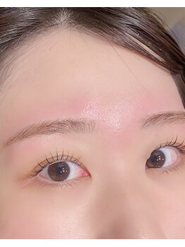 エルメ バイ クイーンズ(herme by QUEENS)/まつげパーマ+美眉Wax