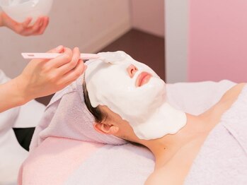 ハピスリー(Hapisley)の写真/大人肌のお悩みを徹底的にケア◎シミ・しわ改善・美白・小顔まで!悩みに寄り添い、理想の美肌に導きます♪