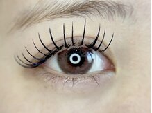 R 〈nail&eye〉