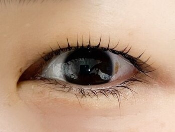 チル(Chill select by OFF)の写真/一重/奥二重/腫れぼったい目/毛が短い方もしっかり上がり自分の目がもっと好きになる♪まつパでお悩み解消