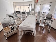 シュシュ エステティックアンドヨガ(chouchou esthetique&yoga)の雰囲気(当サロン最新最強自慢のマシン達☆どんなお悩みもお任せ下さい☆)