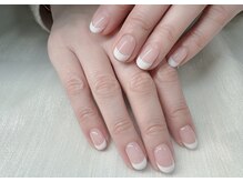 キラネイル(Kira Nail)/ベースつきカラーフレンチ