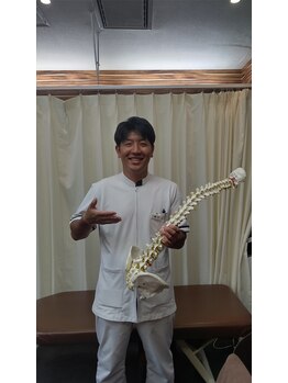 高槻整骨院/背骨のゆがみ