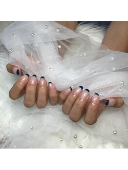 エルフ(elf.)の写真/シンプルでも華やかな指先を叶える大人女性のためのこだわりサロンで輝く私に♪