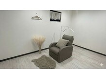 まつげパーマ/マツエク/ネイル/眉毛　Ciel Clair【シエルクレール】の雰囲気（アイのお部屋は個室で、ネイルのお部屋は半個室風でございます♪）