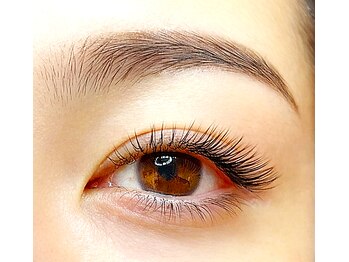 まつげエクステ専門店 ヴィーナスラッシュ 自由が丘店(Venus Lash)の写真/【LEDエクステ】で持続力UP！低刺激施術で花粉時期も快適まつげ◎