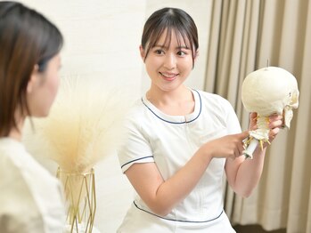 小顔矯正専門店 シンメトリー 梅田の写真/【大阪梅田】眠れるソフトタッチな小顔矯正初回限定"3900円"!毎月通って小顔管理!理想×持続力が人気の秘訣
