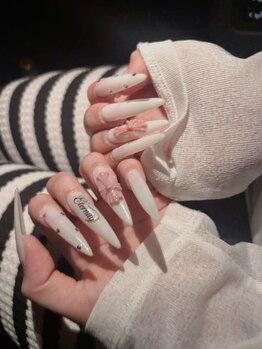 ネイルリアーナ(Nail Rianna)の写真/長さ出しで爪を綺麗に見せたい、そんな方へ!自爪の長さや形にお悩みがある、綺麗なフォルムにしたい方◎