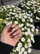 チェリッシュ アンド ジェニ(CHERISH＆JENNI)/大人気デイジーネイル