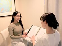 専任エステティシャンによるカウンセリング