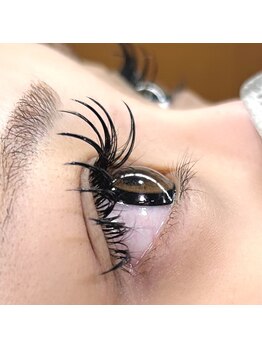 ティーアイズ salon de Clover店(T-eye's)/黒フチカラコンに◎しっかり盛り