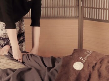 ルシルムーン 新宿野村ビル店(Lucil Moon)/閑静な雰囲気で落ち着く空間