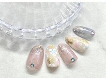 フロッシュ(FROSCH)の雰囲気（上品におしゃれに。毎月変わる定額シンプルネイル5650円。）