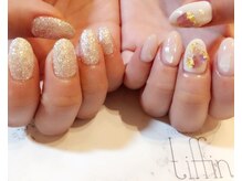 ネイルサロン ティフィン(tiffin)/アシメ天然石ネイル