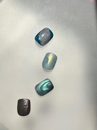 選べる親指art