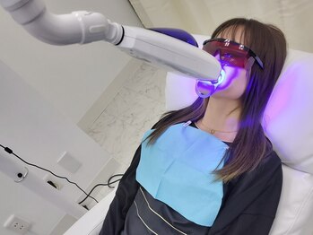 ホワイトニングカフェ 葛西店(WhiteningCafe)の写真/【1日完結の都度払いメニューあり♪】まとめて照射することで平均4~6トーン明るくなる効果が期待できます！