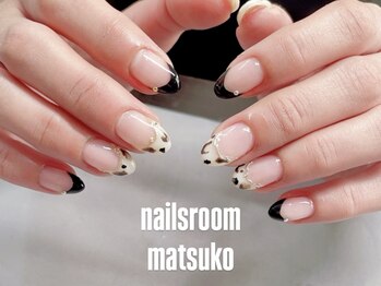 ネイルズルームマツコ(nailsroom matsuko)