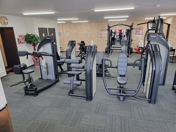 アシスト24フレスポ 豊後大野店の写真/運動指導も受けられる☆理学療法士の的確な指導を受けながら、一緒に無理なく楽しいトレーニング♪