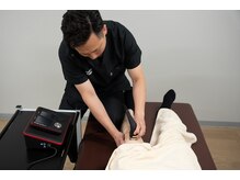 タカオカ接骨院 鍼灸院(TAKAOKA接骨院 鍼灸院)の雰囲気（施術風景）