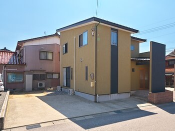 メロス/駐車場完備