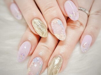 イーユービー(E.U.B)の写真/今人気のモテ可愛デザインも◎まるで秘密基地の様な空間で、上品でワクワクするような指先に仕上げます…♪