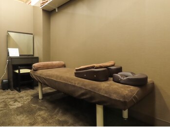 しんちまち鍼灸整骨院の写真/施術歴15年以上の国家資格を持つ鍼灸師がヘッドスパと鍼灸を融合し自律神経の乱れを改善♪リラックス効果も