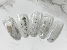 ラリュールネイル(L'Allure nail)/ホワイト夏シェルネイル￥8200