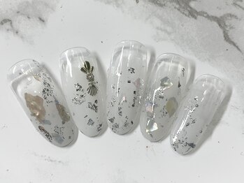ラリュールネイル(L'Allure nail)/ホワイト夏シェルネイル¥8200