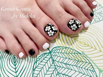 シュシュグラティ(chou chou Gratiii)/マリメッコネイル